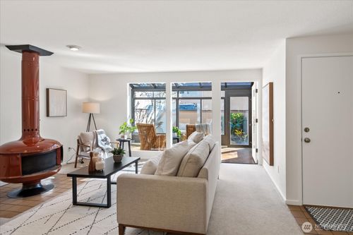 apt-102-8229 212th St Sw, Edmonds, WA, 98026-7419 | Card Image