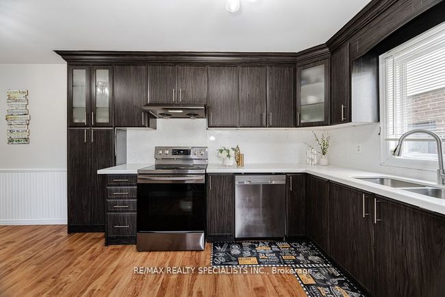 36 Blackthorn Lane, House other with 6 bedrooms, 2 bathrooms and 4 parking in Brampton ON | Image 14