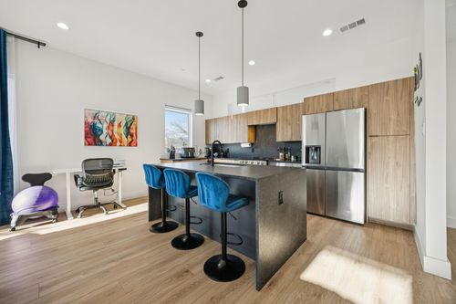 101-2206 Arroyo Ave, Dallas, TX, 75219-1705 | Card Image