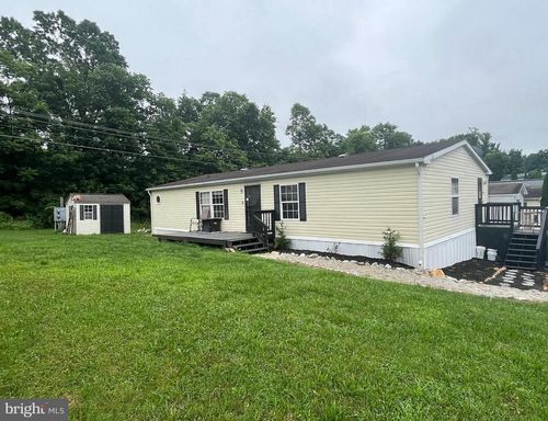 558 Fancy Filly Cir, MARTINSBURG, WV, 25403-1851 | Card Image