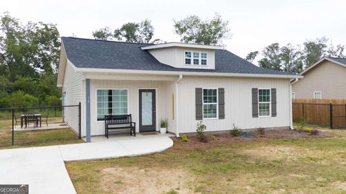 70 Blueberry St, Baxley, GA, 31513-8742 | Card Image