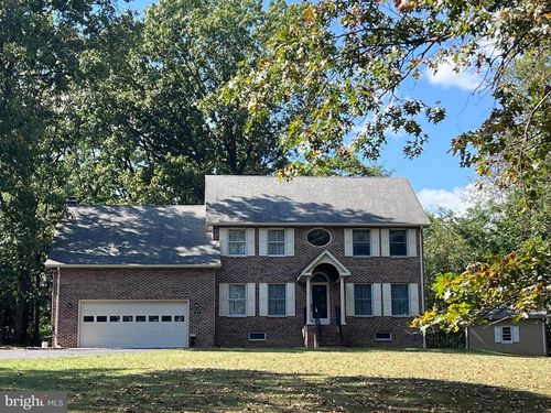 123 Oak Hill Dr, Woodstock, VA, 22664-4037 | Card Image
