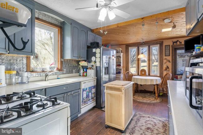 1578 Prayer Mission Rd, Home with 3 bedrooms, 2 bathrooms and null parking in WINDSOR PA | Image 7