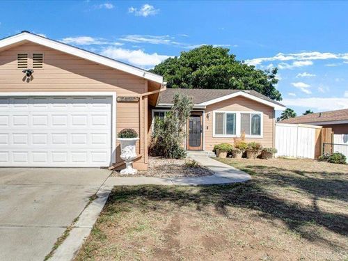 675 Parker St, Oceanside, CA, 92057-3511 | Card Image