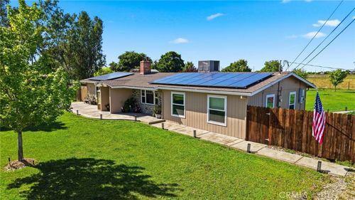 1581 Plumas Arboga Rd, Olivehurst, CA, 95961-9636 | Card Image