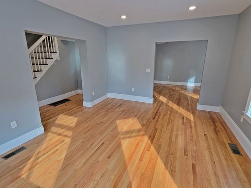 52 Harvard St, Waltham, MA, 02453-4279 | Card Image