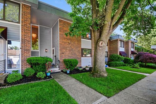 2424 Collier Ave, Grand Rapids, MI, 49546-6103 | Card Image