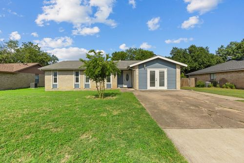 1703 Greyson Dr, Round Rock, TX, 78664-3110 | Card Image