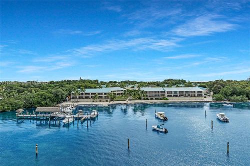 87200 Overseas Hwy, Islamorada, FL, 33036-3108 | Card Image