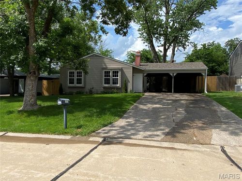 203 Wild Winds Dr, O Fallon, MO, 63368-3541 | Card Image