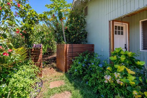 533 Pili Loko St, Paia, HI, 96779-9639 | Card Image