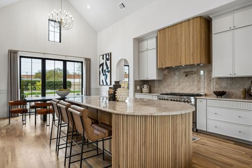 6101 Baymar Ln, Dallas, TX, 75252-5702 | Card Image