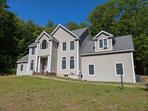 8 Stone Farm Road, Barrington, NH, 03825-0000 | Card Image