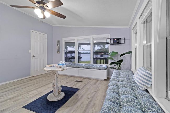 737 Lake Shore Dr, House other with 3 bedrooms, 2 bathrooms and 2 parking in Trinity TX | Image 10