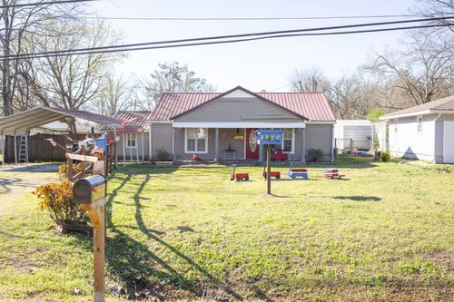 745 Ashland Rd, Ripley, MS, 38663-1819 | Card Image