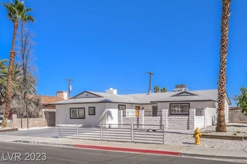 3113 Black Forest Dr, Las Vegas, NV, 89102-0610 | Card Image