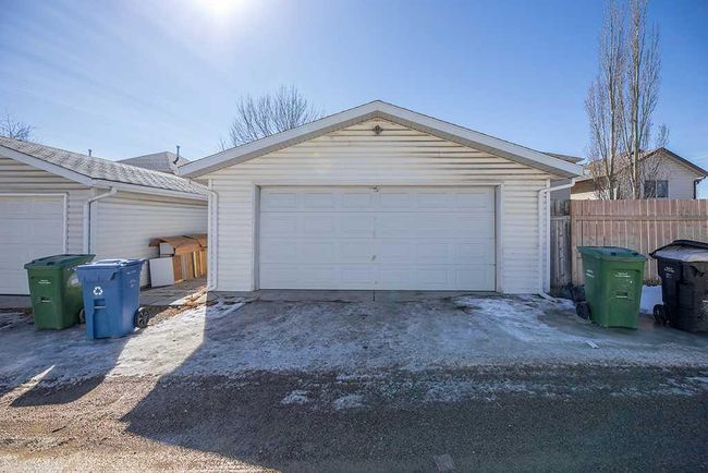 165 Country Hills Way Nw, Home with 3 bedrooms, 2 bathrooms and 2 parking in Calgary AB | Image 48