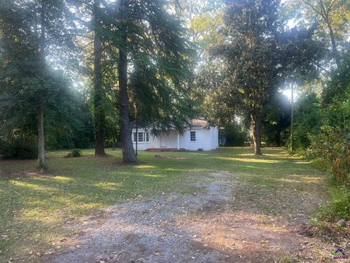 807 Green St, Warner Robins, GA, 31093-2739 | Card Image