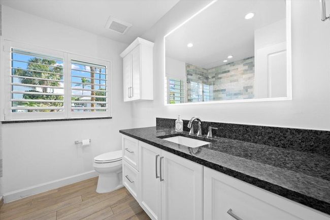 48 Ocean Dr, House other with 3 bedrooms, 2 bathrooms and null parking in Jupiter Inlet Colony FL | Image 17