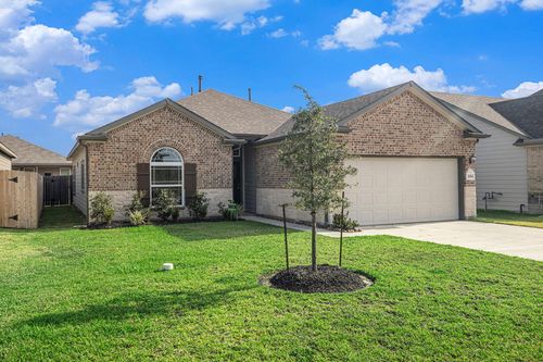 10361 Woodhill Spa Ln, Cleveland, TX, 77327-8610 | Card Image