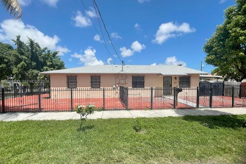 351 Nw 32nd Pl, Miami, FL, 33125-4900 | Card Image