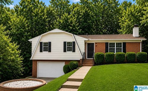 939 Von Dale Ln, BIRMINGHAM, AL, 35215-7133 | Card Image