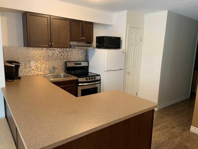 101 - 1000 Harvie Heights Road, Townhouse with 2 bedrooms, 1 bathrooms and 1 parking in Harvie Heights AB | Image 4