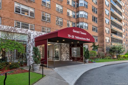 18k-70-25 Yellowstone Blvd, Forest Hills, NY, 11375 | Card Image