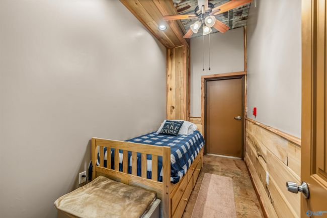 131-C Anderson St E, Home with 0 bedrooms, 2 bathrooms and null parking in Scottsboro AL | Image 37