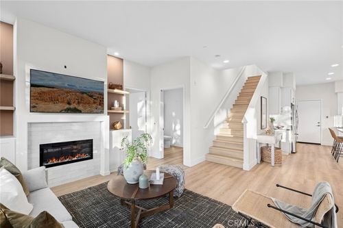 164 Harringay, Irvine, CA, 92618-0867 | Card Image