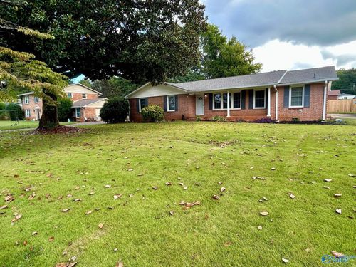 5623 Alta Dena St Sw, Huntsville, AL, 35802-1611 | Card Image