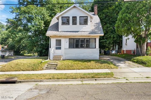 889 Fess Ave, Akron, OH, 44307-1143 | Card Image