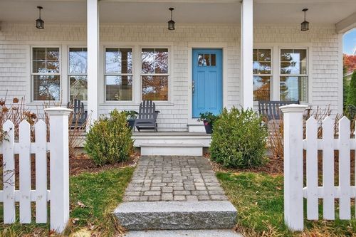 42 Poets Cor, Plymouth, MA, 02360-6652 | Card Image