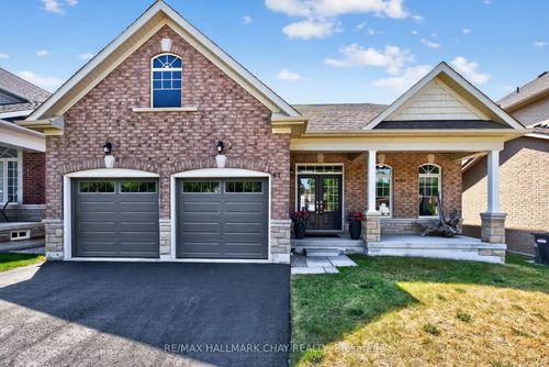 47 Victoria St E, Cookstown, ON, L0L1L0 | Card Image