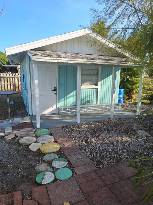 816 Troy Blvd, West Palm Beach, FL, 33409-6163 | Card Image