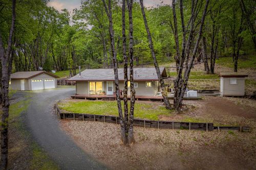 14437 Lightning Tree Rd, Nevada City, CA, 95959-9207 | Card Image