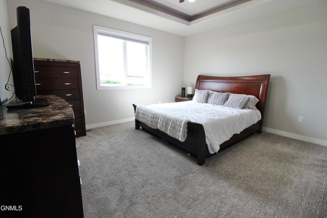 primary bed | Image 13