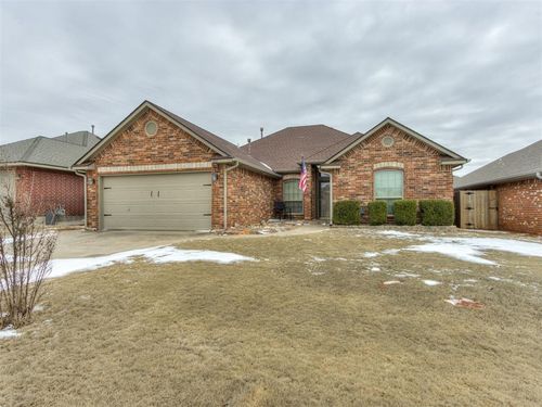 612 E Elder Lane, Mustang, OK, 73064 | Card Image