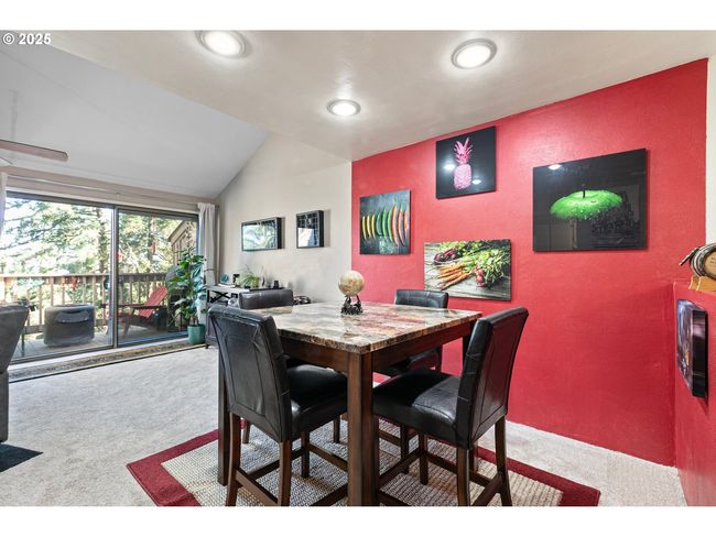 151 Treehill Loop, Condo with 2 bedrooms, 2 bathrooms and null parking in Eugene OR | Image 10