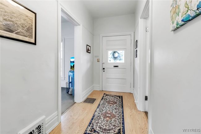 foyer | Image 9