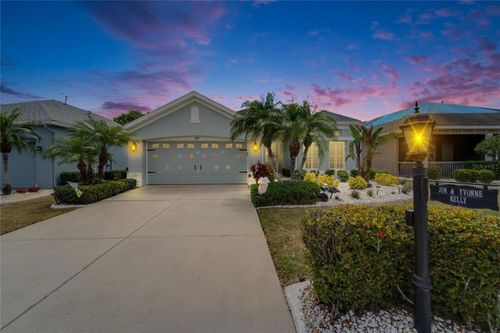 1102 Emerald Dunes Dr, SUN CITY CENTER, FL, 33573-5879 | Card Image
