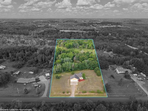 25990 Rum River Dr Nw, Isanti, MN, 55040-4417 | Card Image