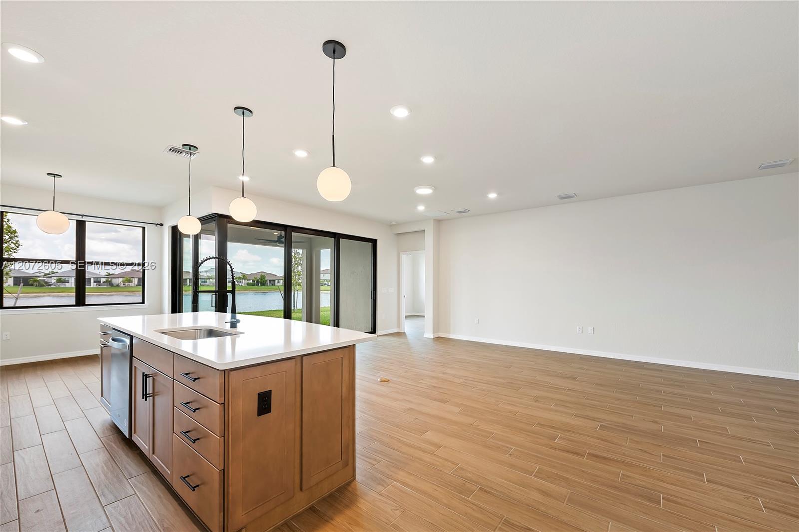 Residential Lease in Lake Worth