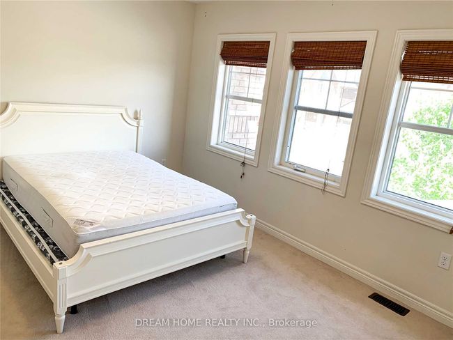 38 William Berczy Blvd, House attached with 3 bedrooms, 3 bathrooms and 1 parking in Markham ON | Image 7