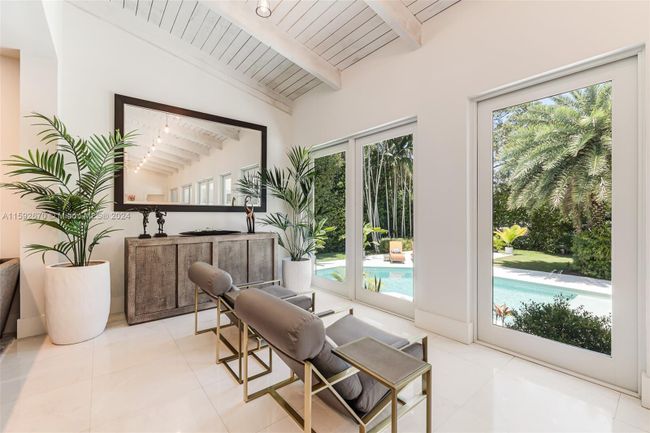 7233 Los Pinos Blvd, House other with 5 bedrooms, 6 bathrooms and null parking in Coral Gables FL | Image 16