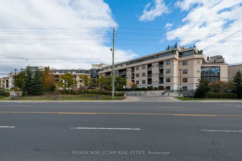 421-8201 Islington Ave, Woodbridge, ON, L4L9S6 | Card Image