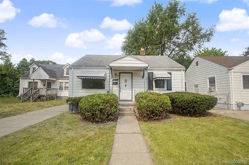 7645 Evergreen Ave, Detroit, MI, 48228-3210 | Card Image