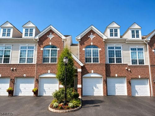 e2-810 Firethorn Dr, Union, NJ, 07083-5070 | Card Image
