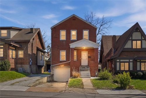 2902 Churchview Ave, Brentwood, PA, 15227-2545 | Card Image