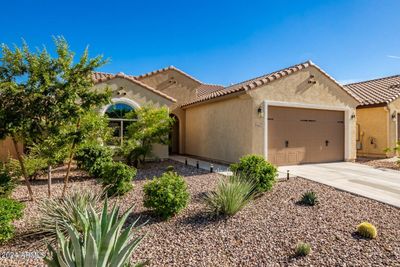 6627 W Sonoma Way, House other with 3 bedrooms, 2 bathrooms and null parking in Florence AZ | Image 1